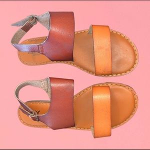 american eagle sandals